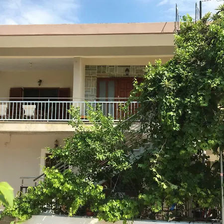 Family Cozy House Apartment *