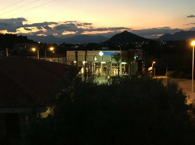 Family Cozy House 아파트 나플리오